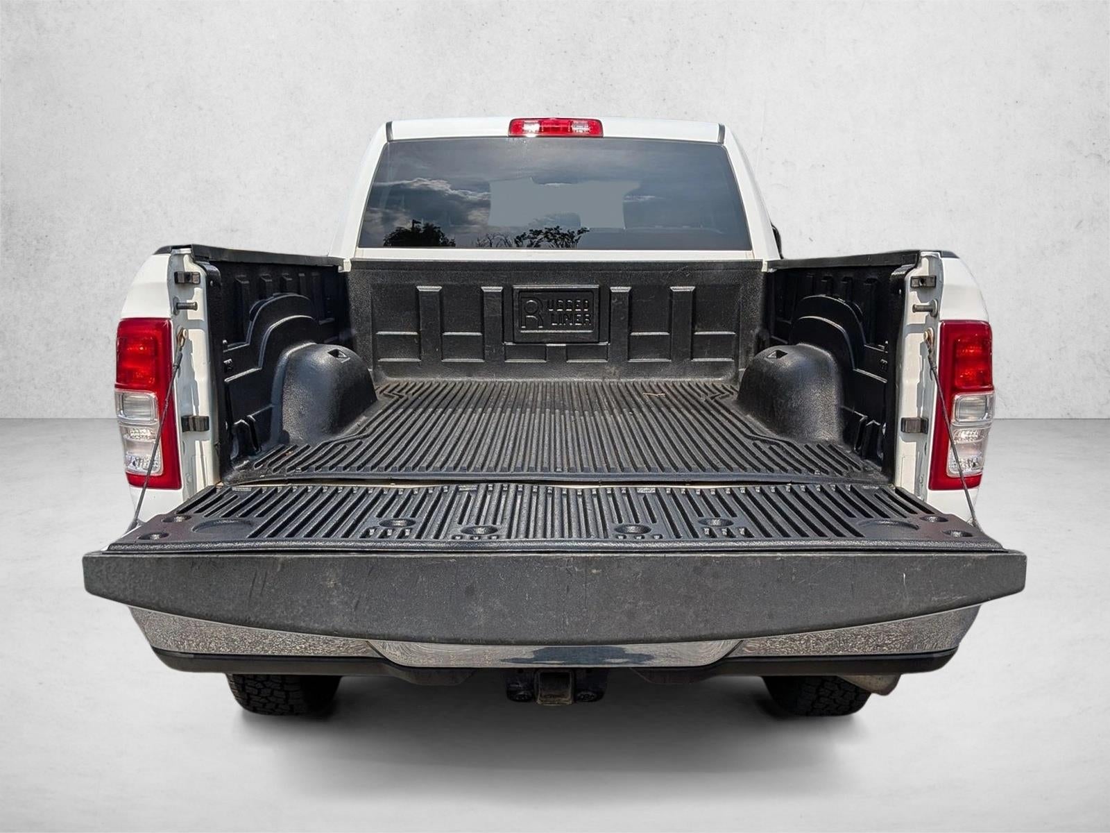 2020 RAM 2500 Big Horn 4x4 Crew Cab 6'4" Box