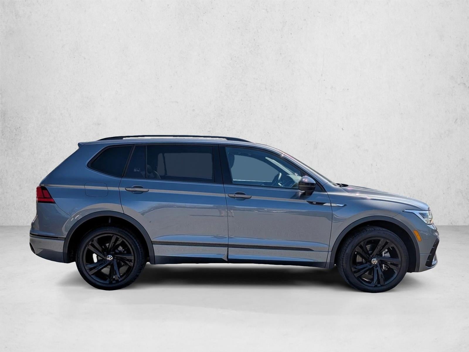 2023 Volkswagen Tiguan 2.0T SE R-Line Black FWD