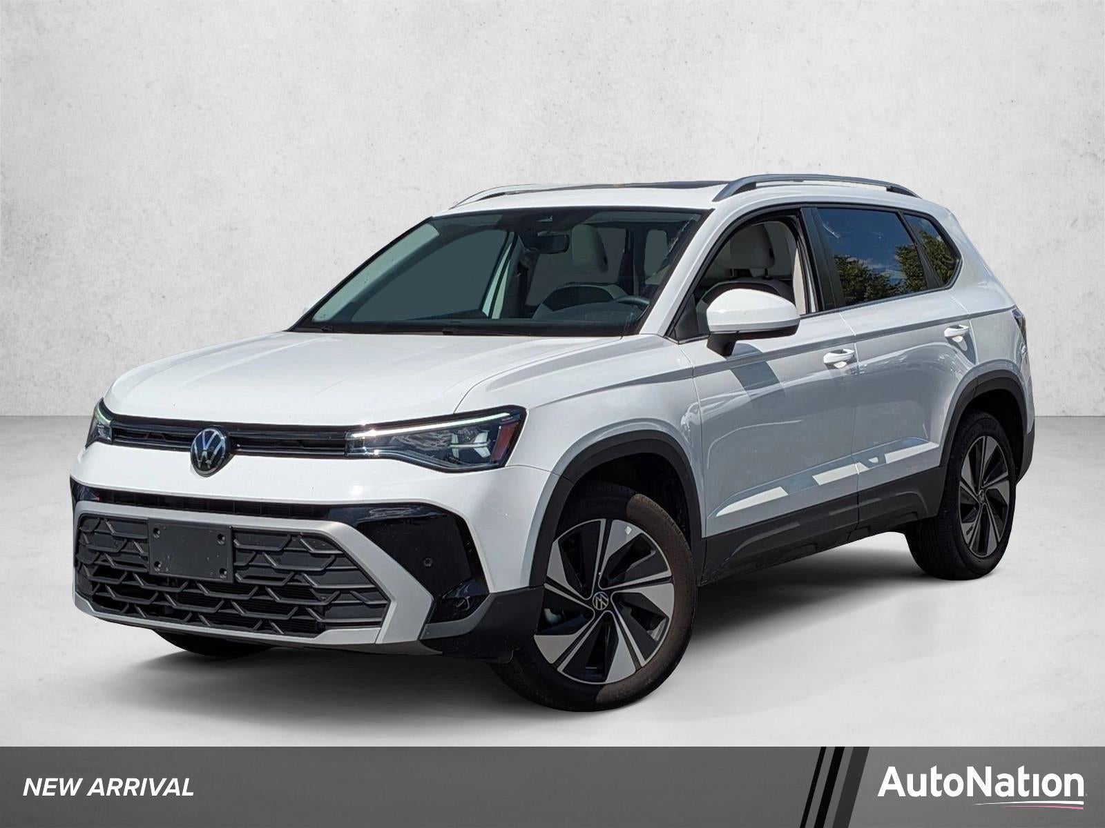 2025 Volkswagen Taos SE 4MOTION