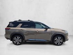 2024 Nissan Pathfinder Platinum 4WD