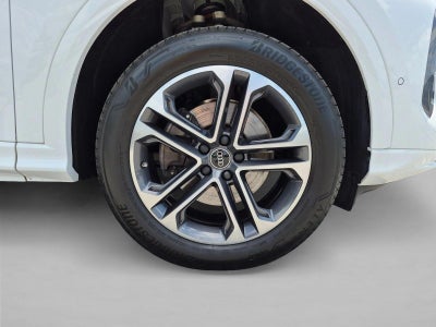 2025 Audi Q5 Premium 2.0 TFSI quattro