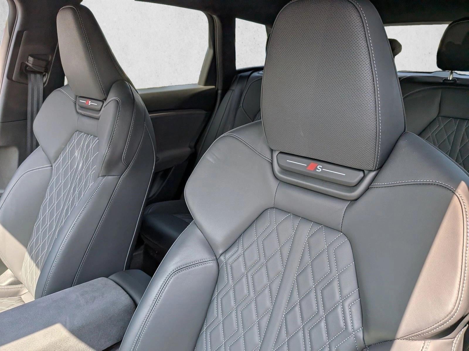 2025 Audi SQ6 e-tron Prestige quattro