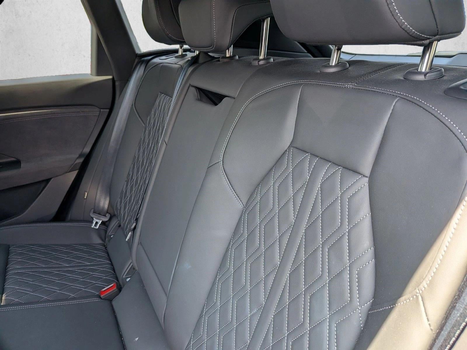 2025 Audi SQ6 e-tron Prestige quattro