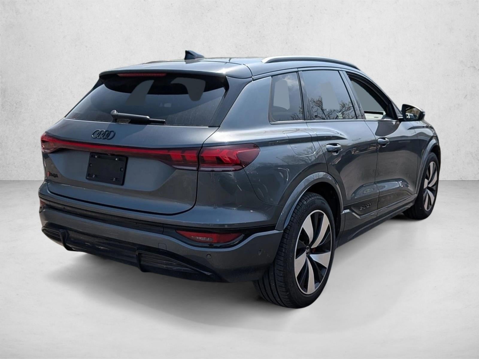 2025 Audi SQ6 e-tron Prestige quattro