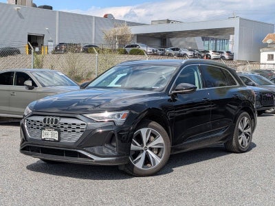 2024 Audi Q8 e-tron Premium quattro