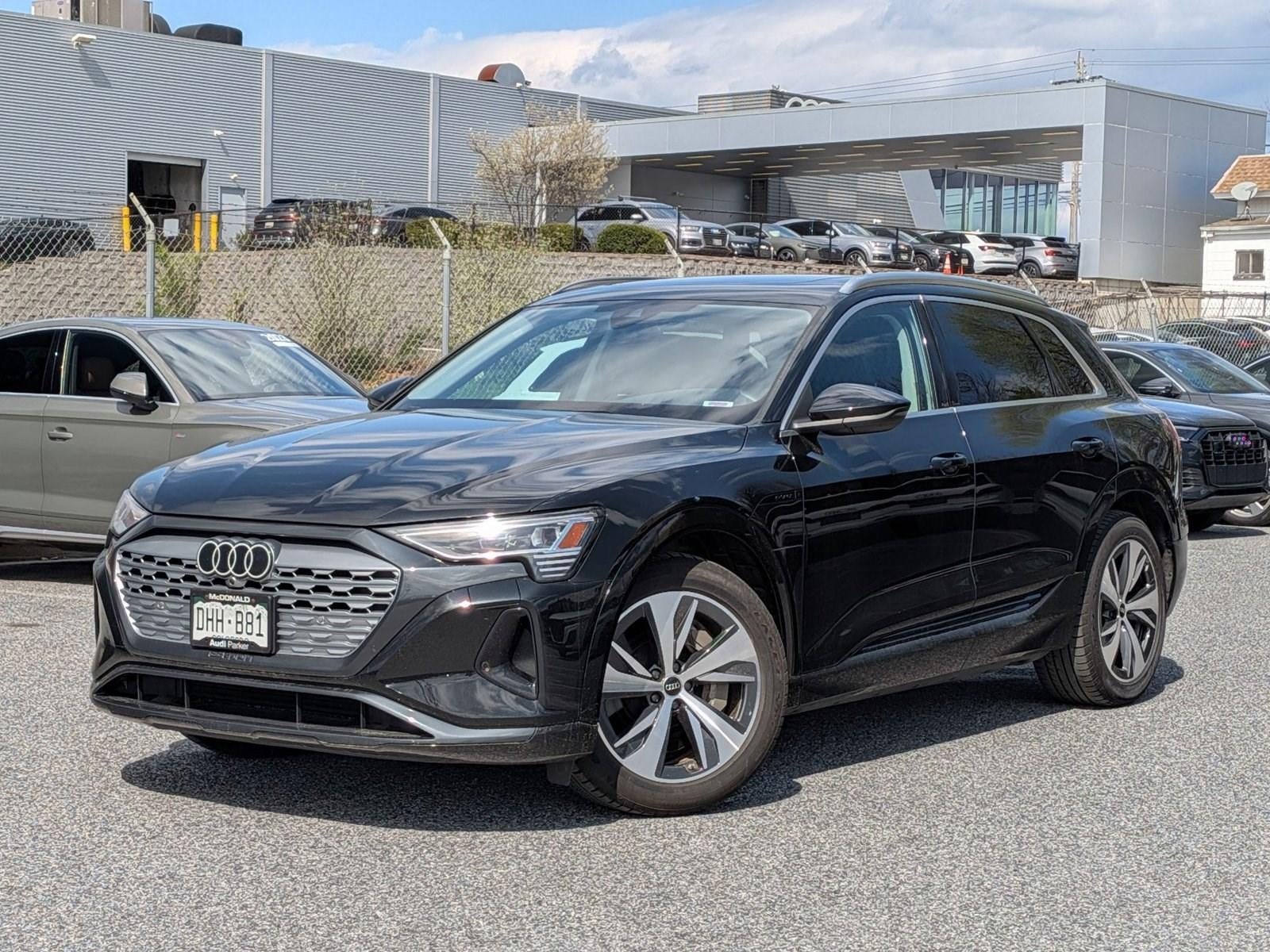 2024 Audi Q8 e-tron Premium quattro