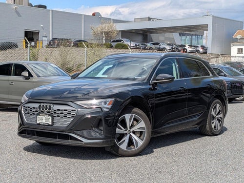 2024 Audi Q8 e-tron Premium quattro