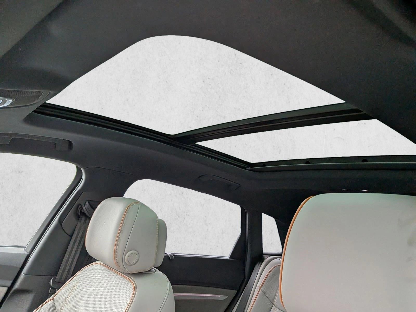 2024 Audi Q8 e-tron Prestige quattro