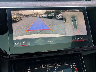 2022 Audi e-tron Premium Plus quattro