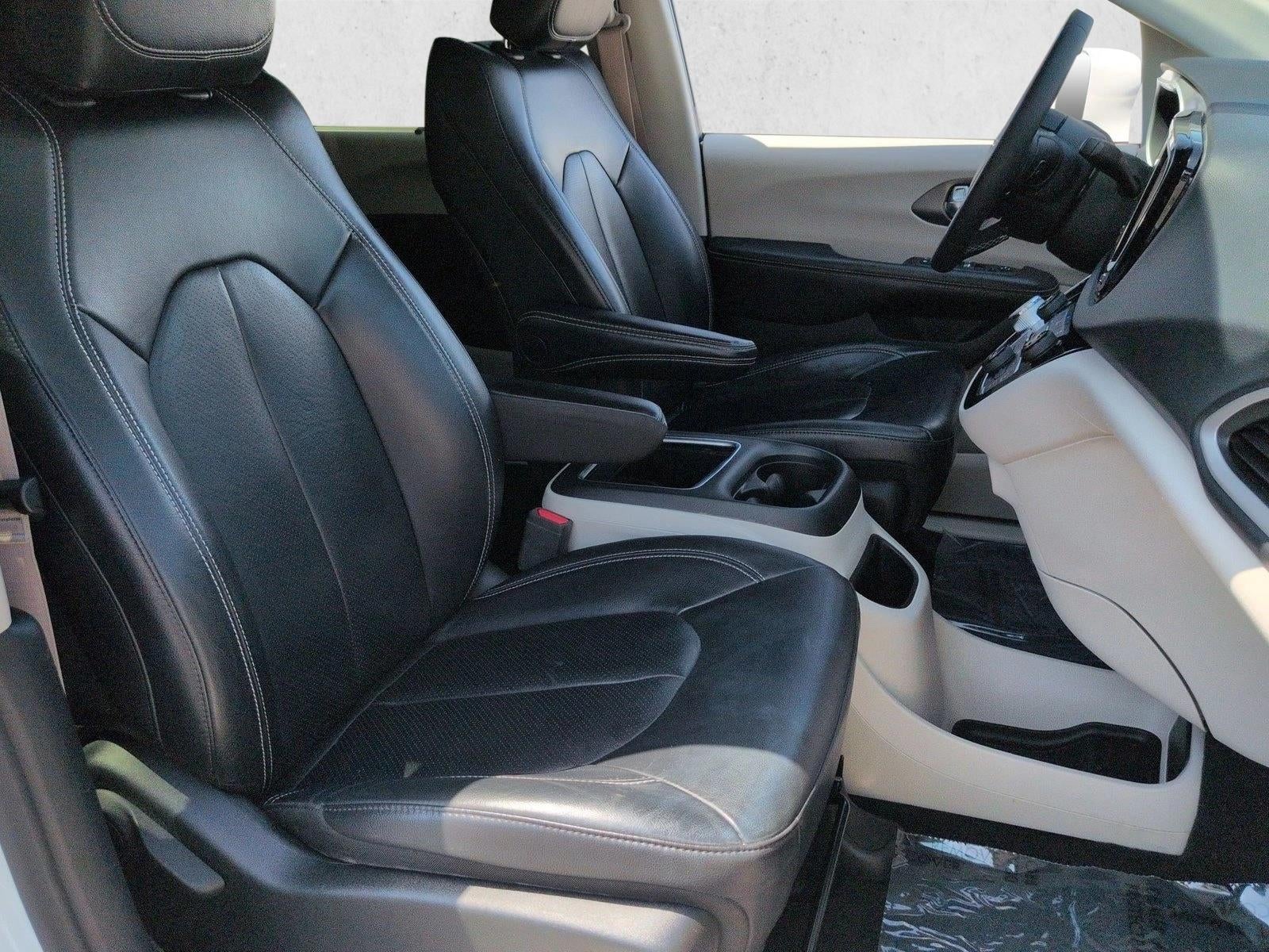 2022 Chrysler Pacifica Touring L FWD