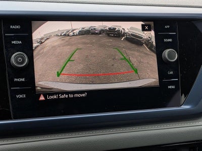 2024 Volkswagen Taos SE FWD