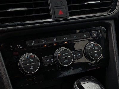 2024 Volkswagen Taos SE FWD