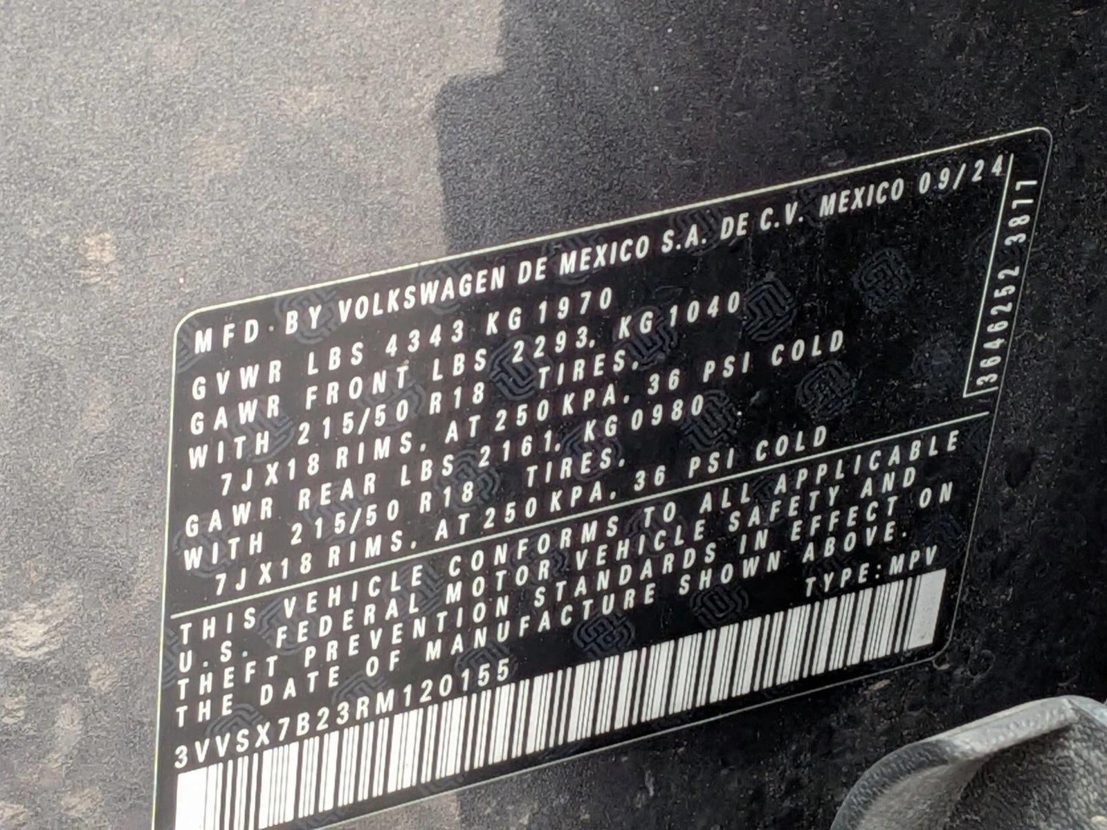 2024 Volkswagen Taos SE FWD