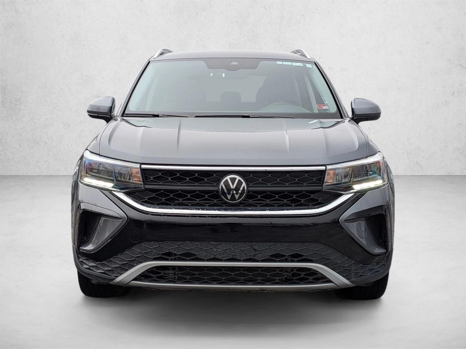 2024 Volkswagen Taos SE FWD