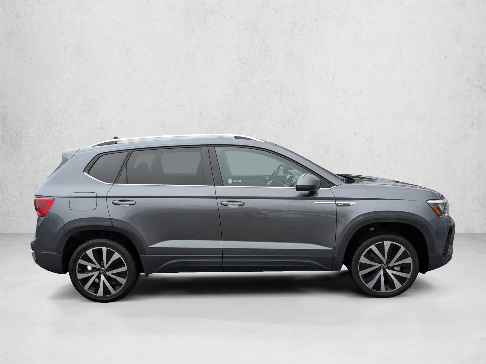 2024 Volkswagen Taos SE FWD