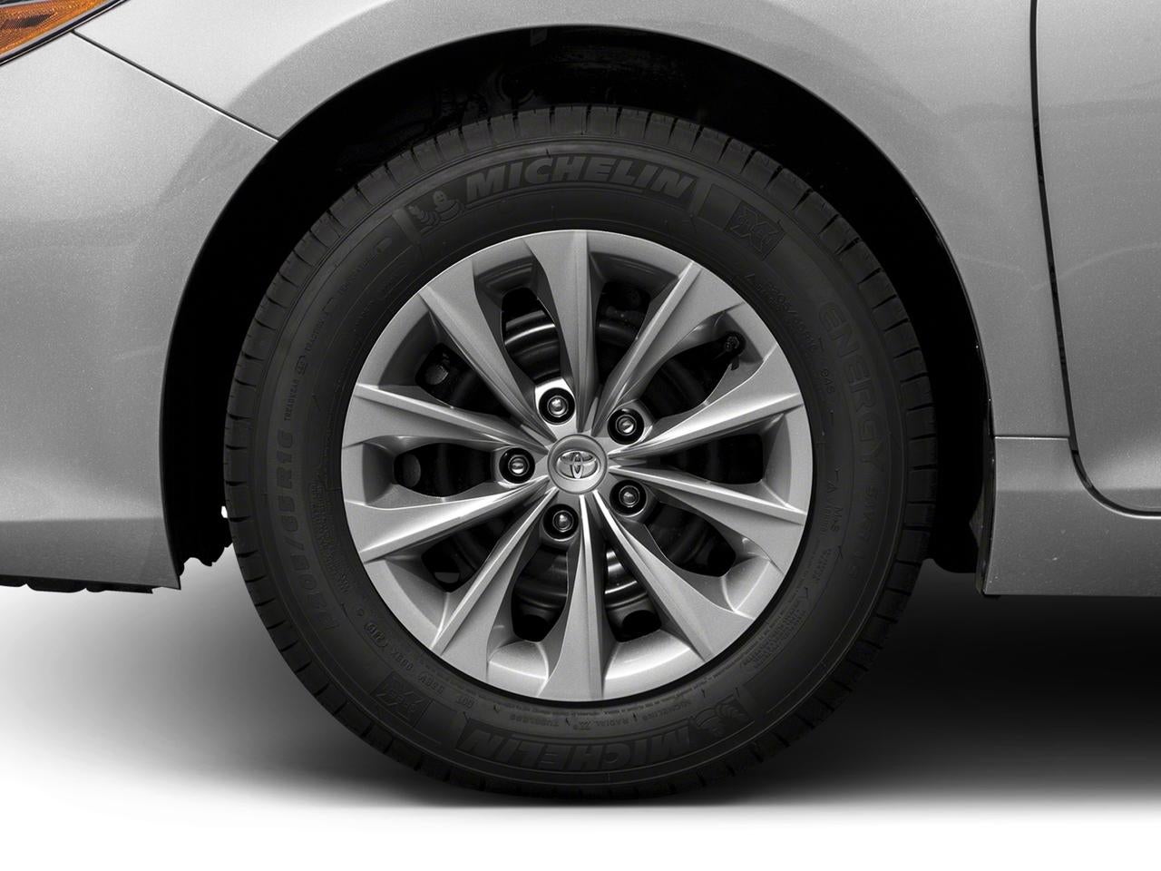 2017 Toyota Camry XLE Auto (Natl)