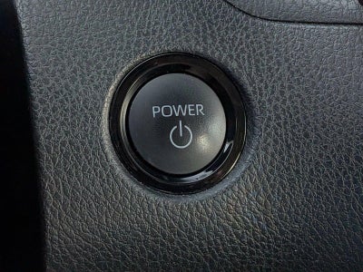 2025 Toyota Camry LE (Natl)