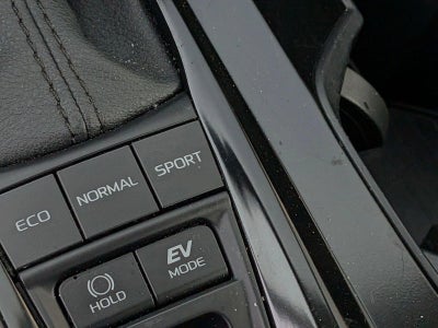 2025 Toyota Camry LE (Natl)