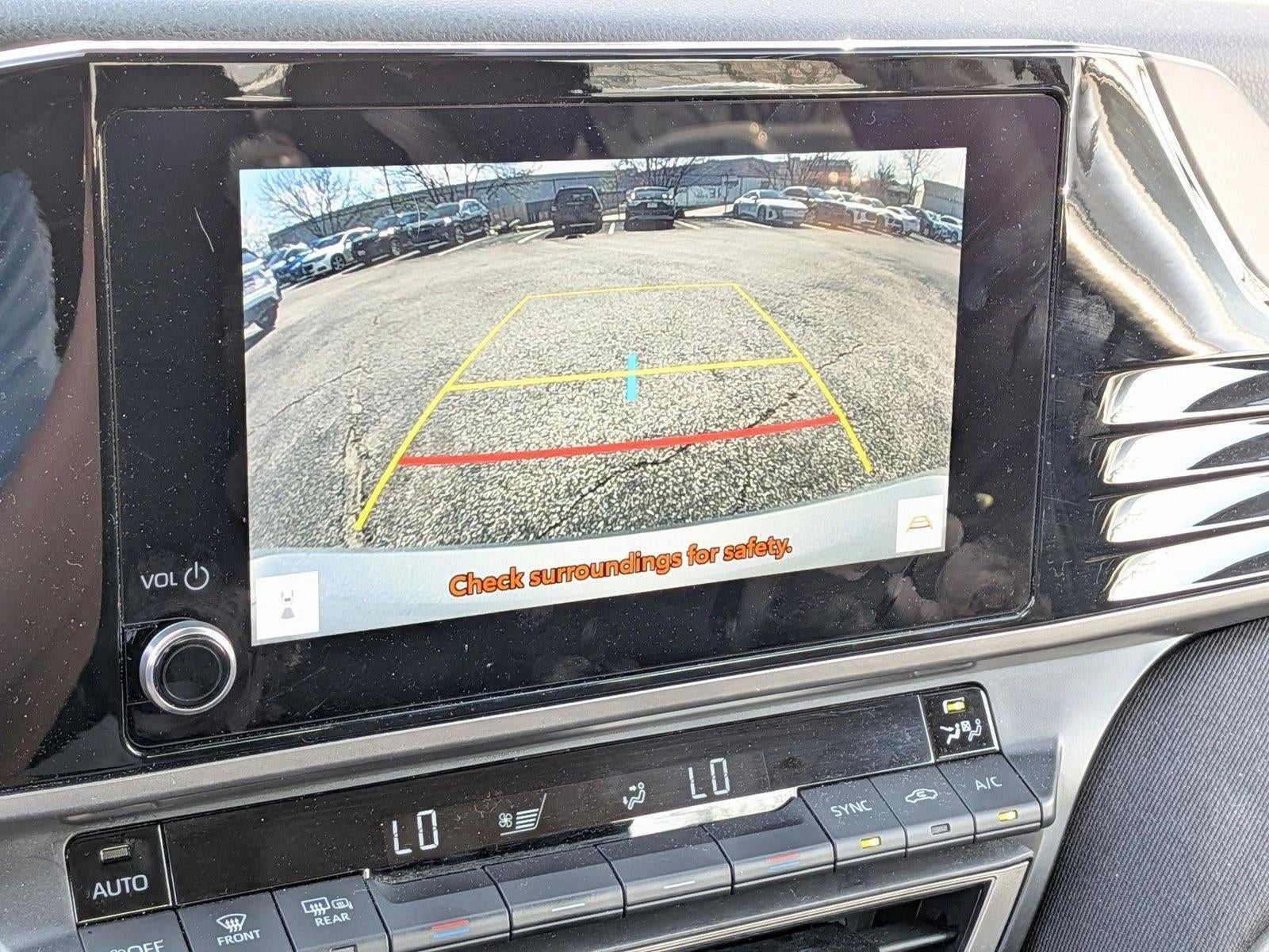 2025 Toyota Camry LE (Natl)