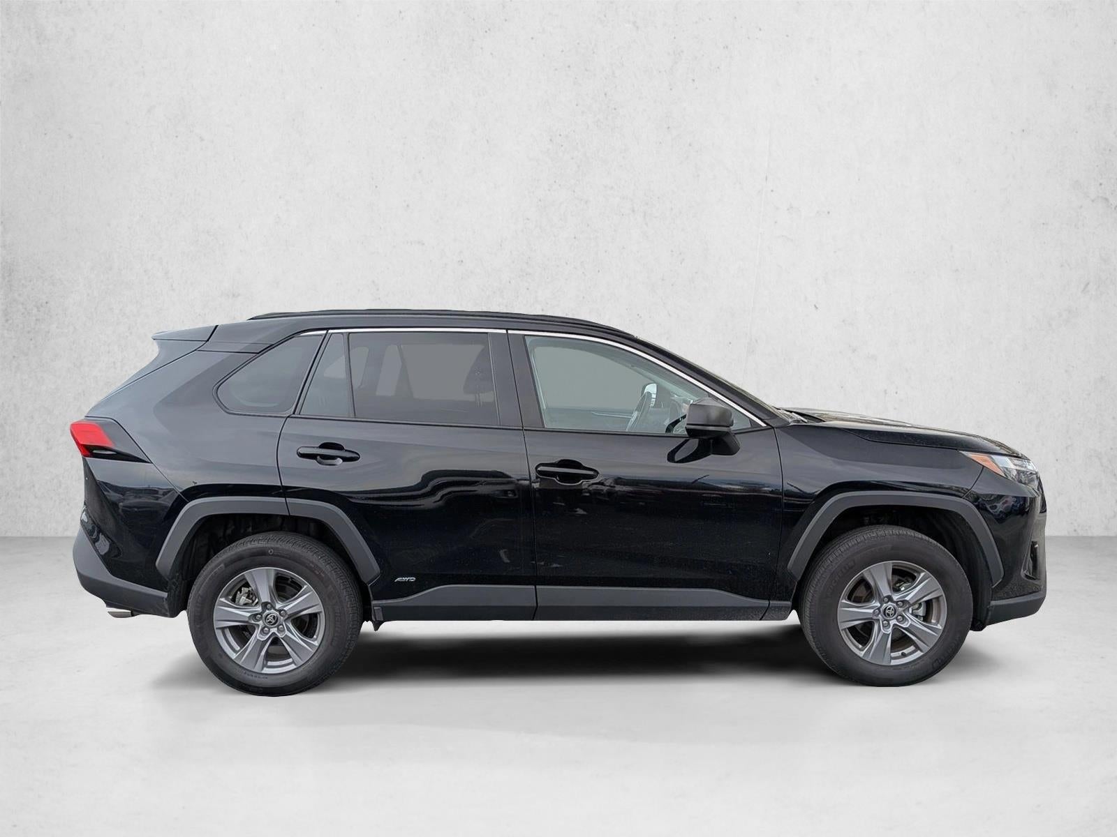 2025 Toyota RAV4 Hybrid LE AWD (Natl)