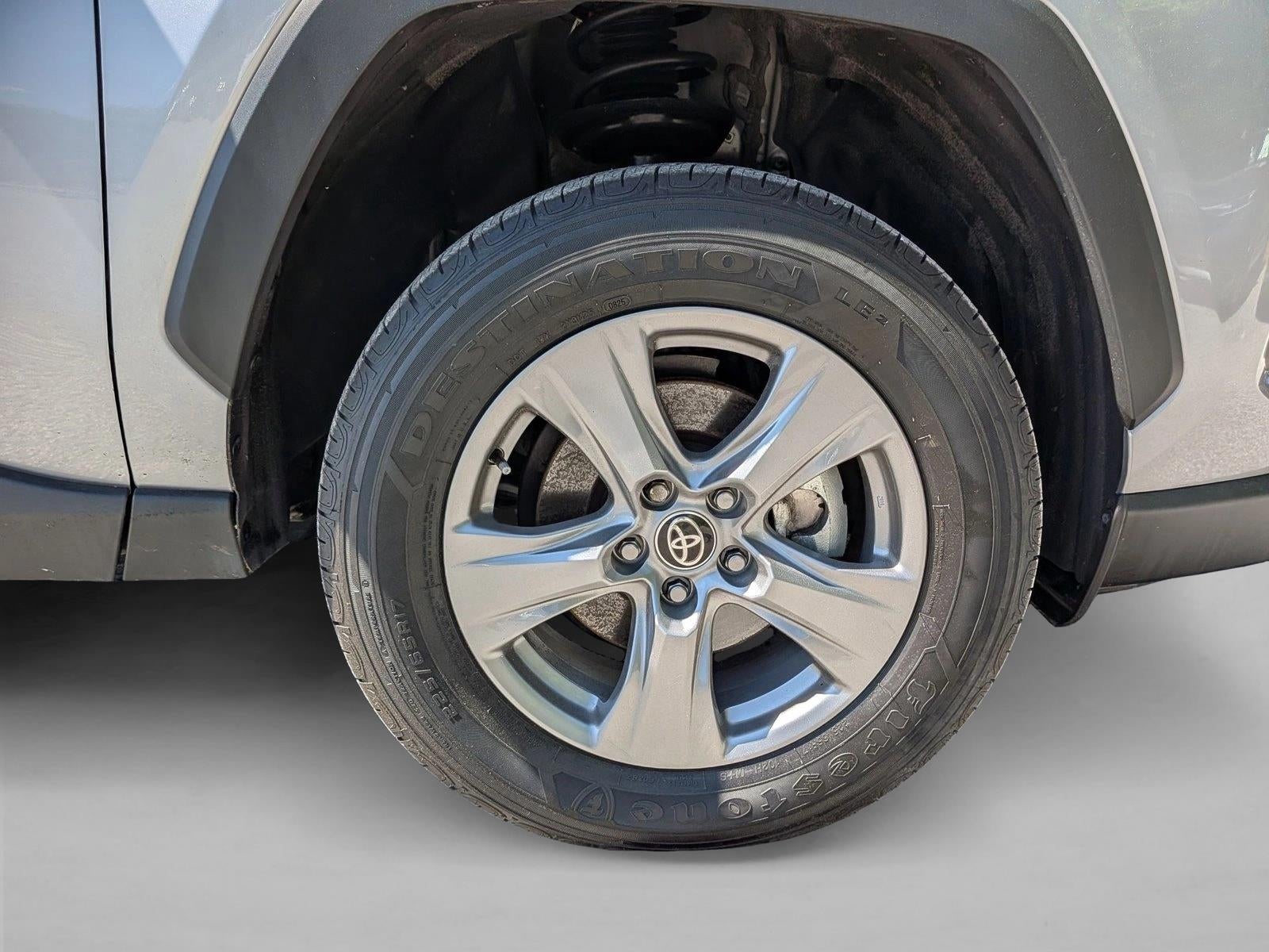 2025 Toyota RAV4 Hybrid LE AWD (Natl)