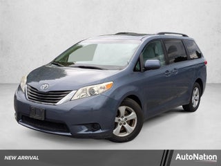 2014 Toyota Sienna 5dr 8-Pass Van V6 LE FWD (Natl)