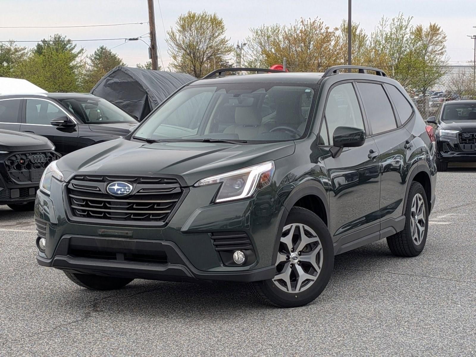 2023 Subaru Forester Premium CVT