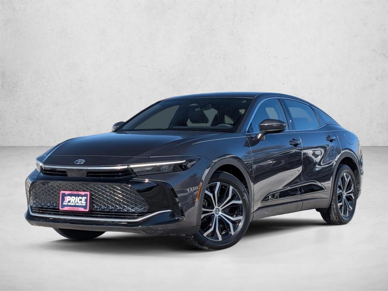 2023 Toyota Crown XLE AWD (Natl)