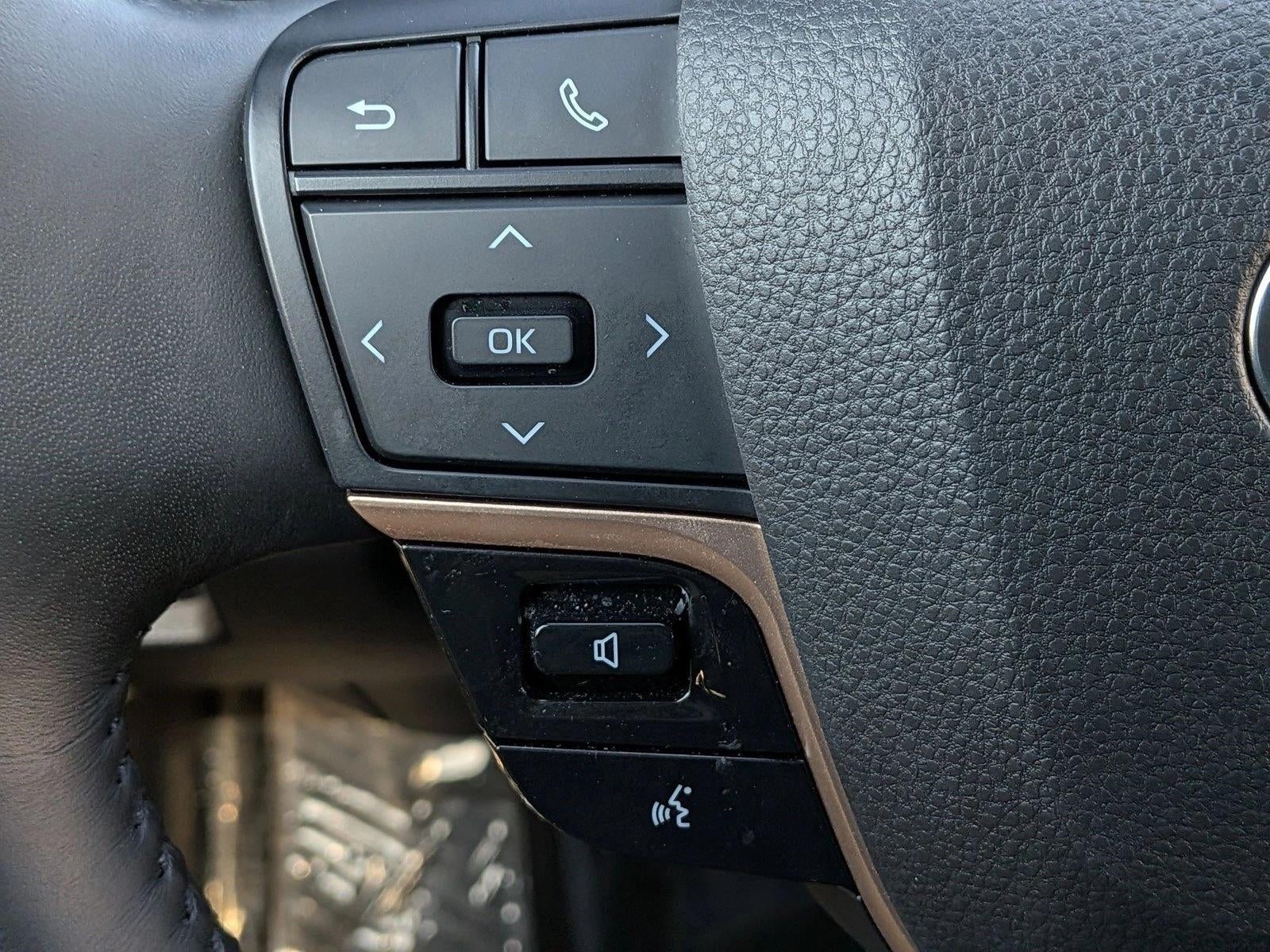 2023 Toyota Crown XLE AWD (Natl)