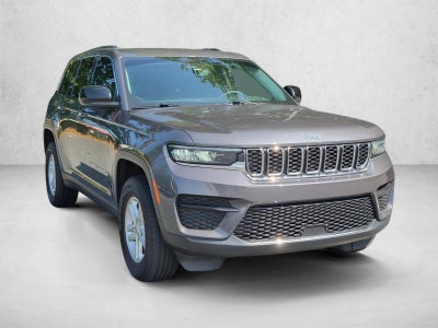 2023 Jeep Grand Cherokee Laredo 4x4