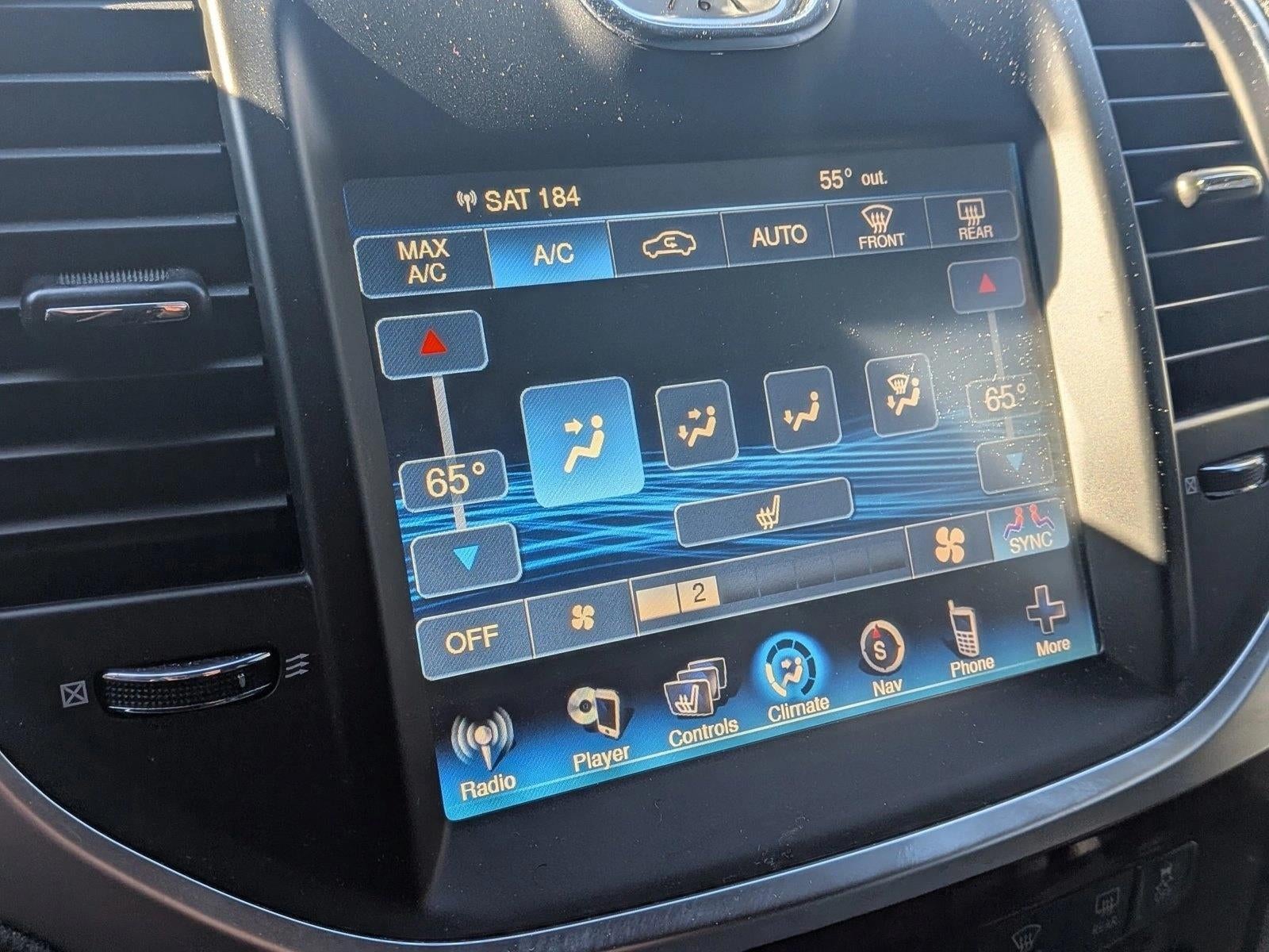2014 Chrysler 300 4dr Sdn RWD