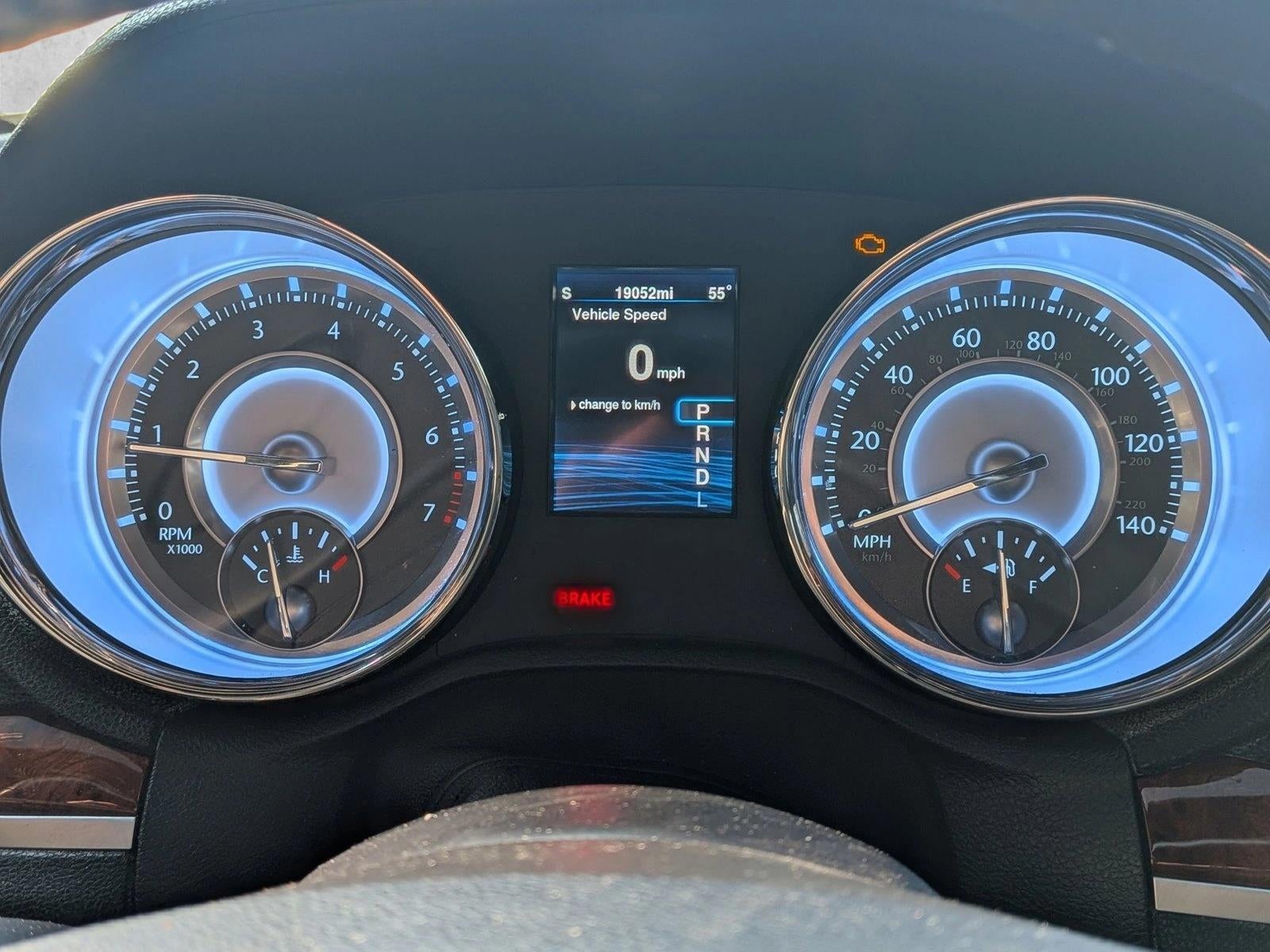 2014 Chrysler 300 4dr Sdn RWD