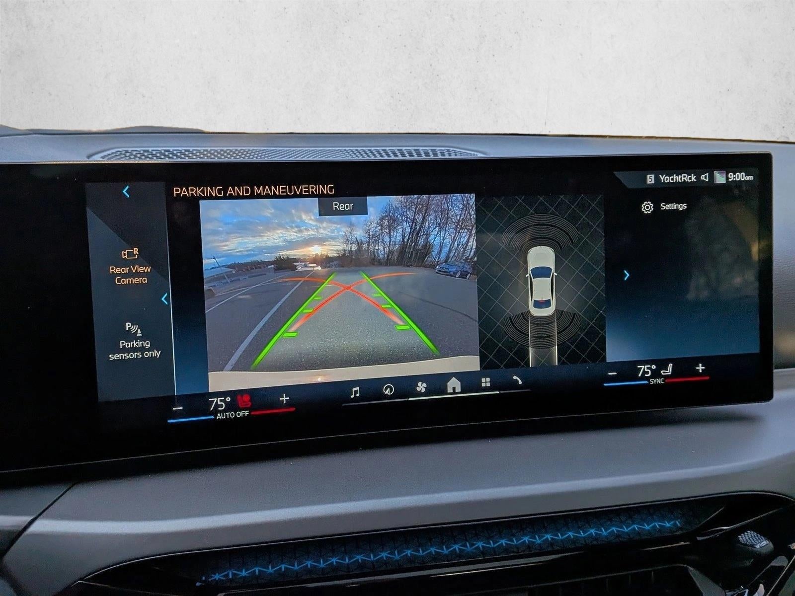 2025 BMW 230i xDrive Coupe