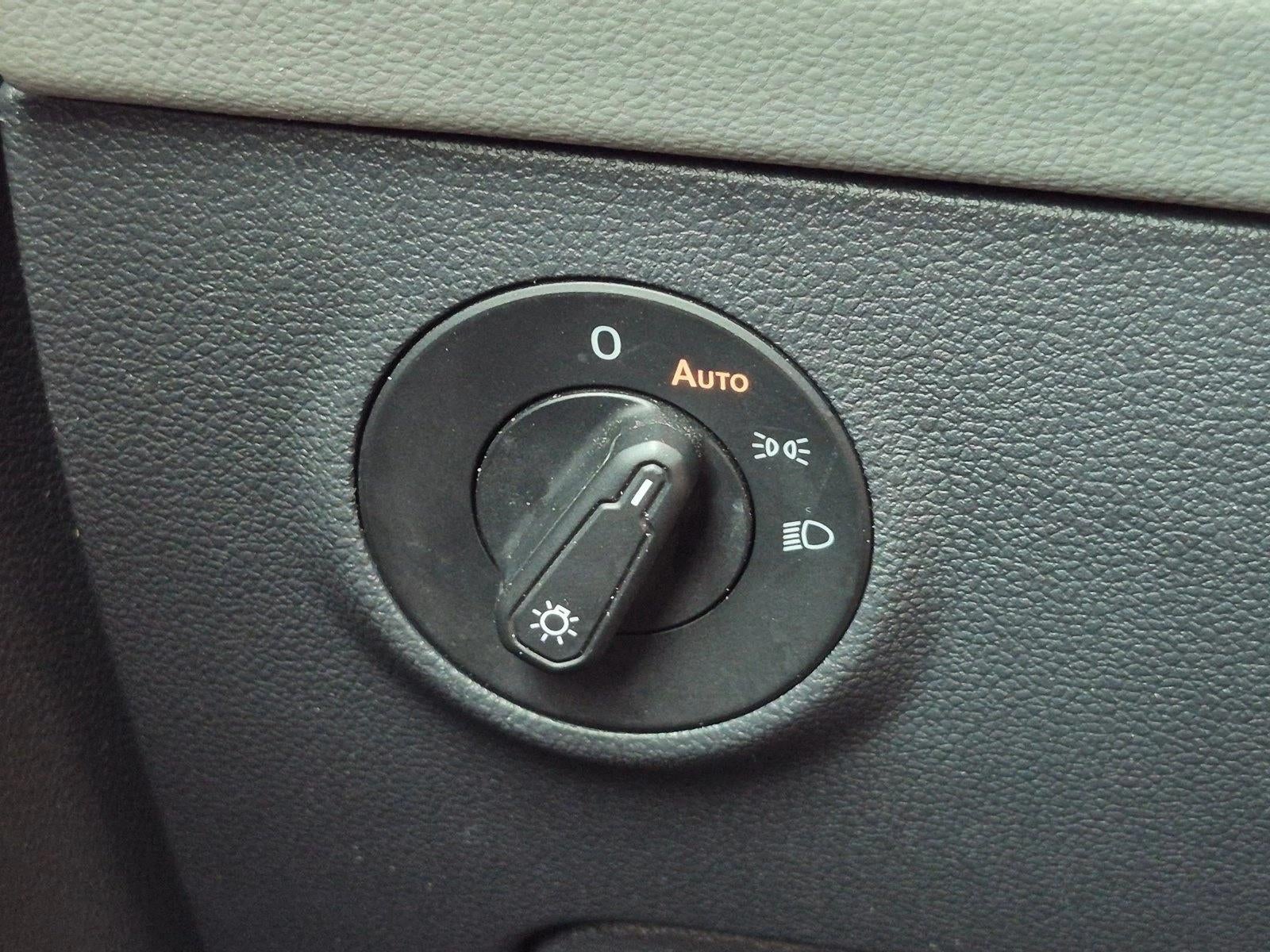 2024 Volkswagen Taos SE 4MOTION