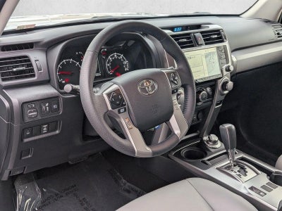 2020 Toyota 4Runner SR5 4WD (Natl)