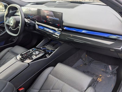 2025 BMW i5 xDrive40 Sedan