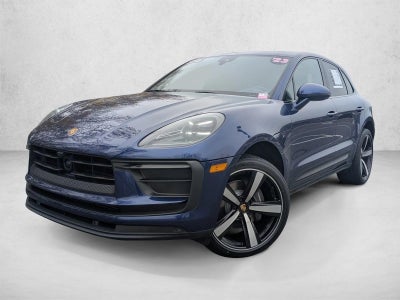 2023 Porsche Macan AWD