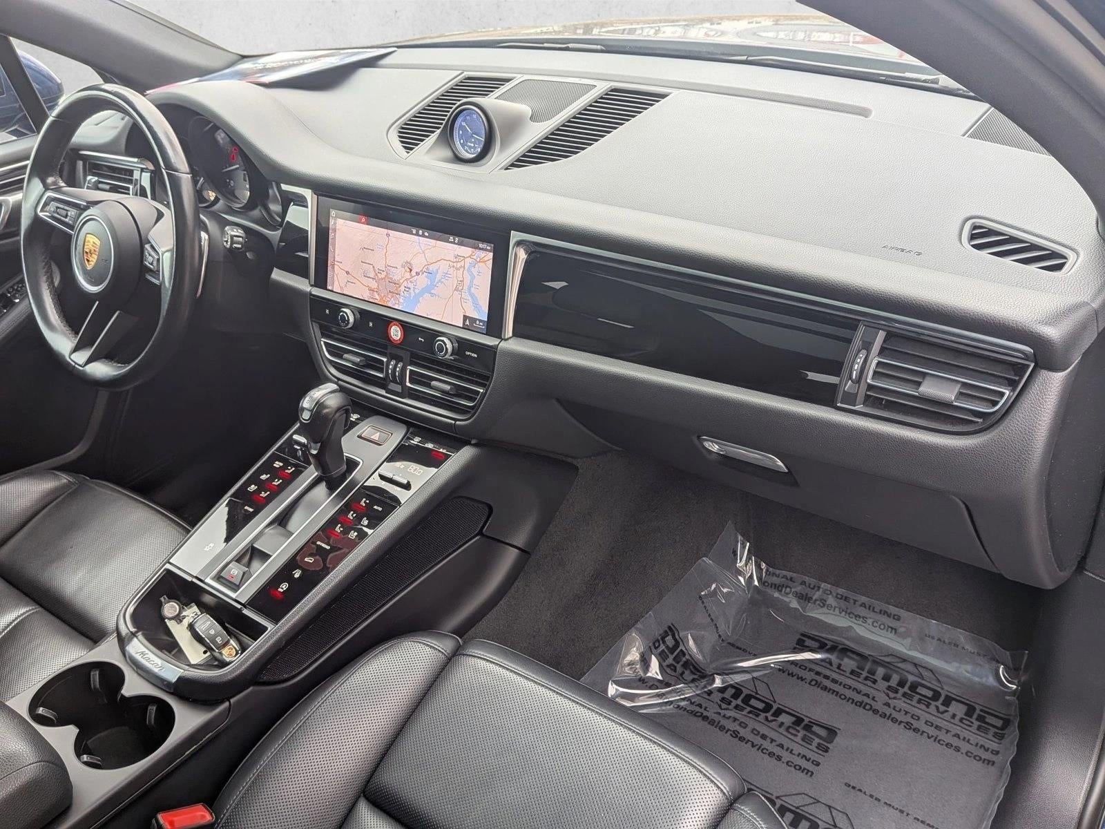 2023 Porsche Macan AWD