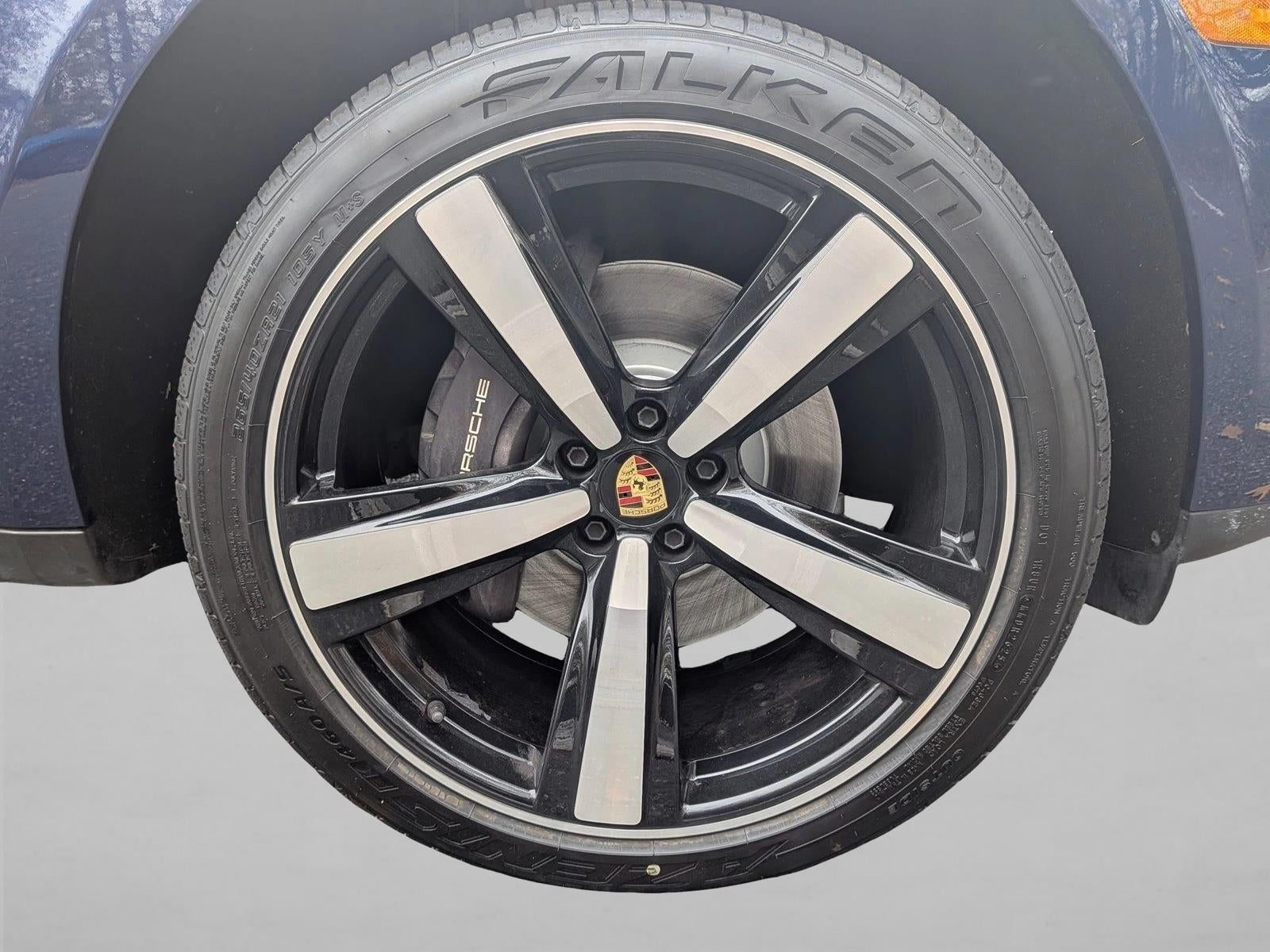 2023 Porsche Macan AWD