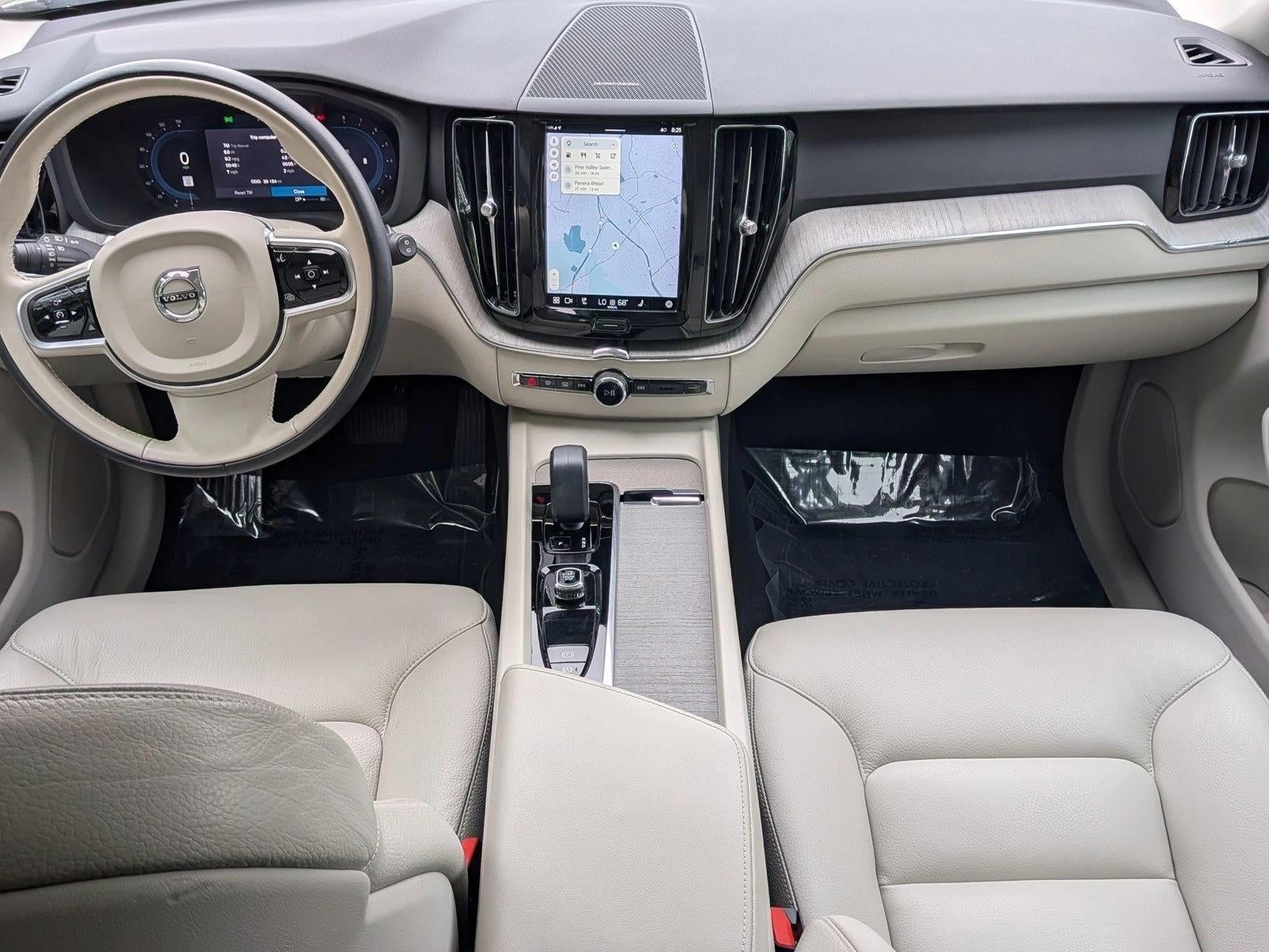 2023 Volvo XC60 B5 AWD Plus Bright Theme