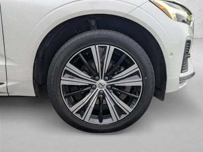 2023 Volvo XC60 B5 AWD Plus Bright Theme