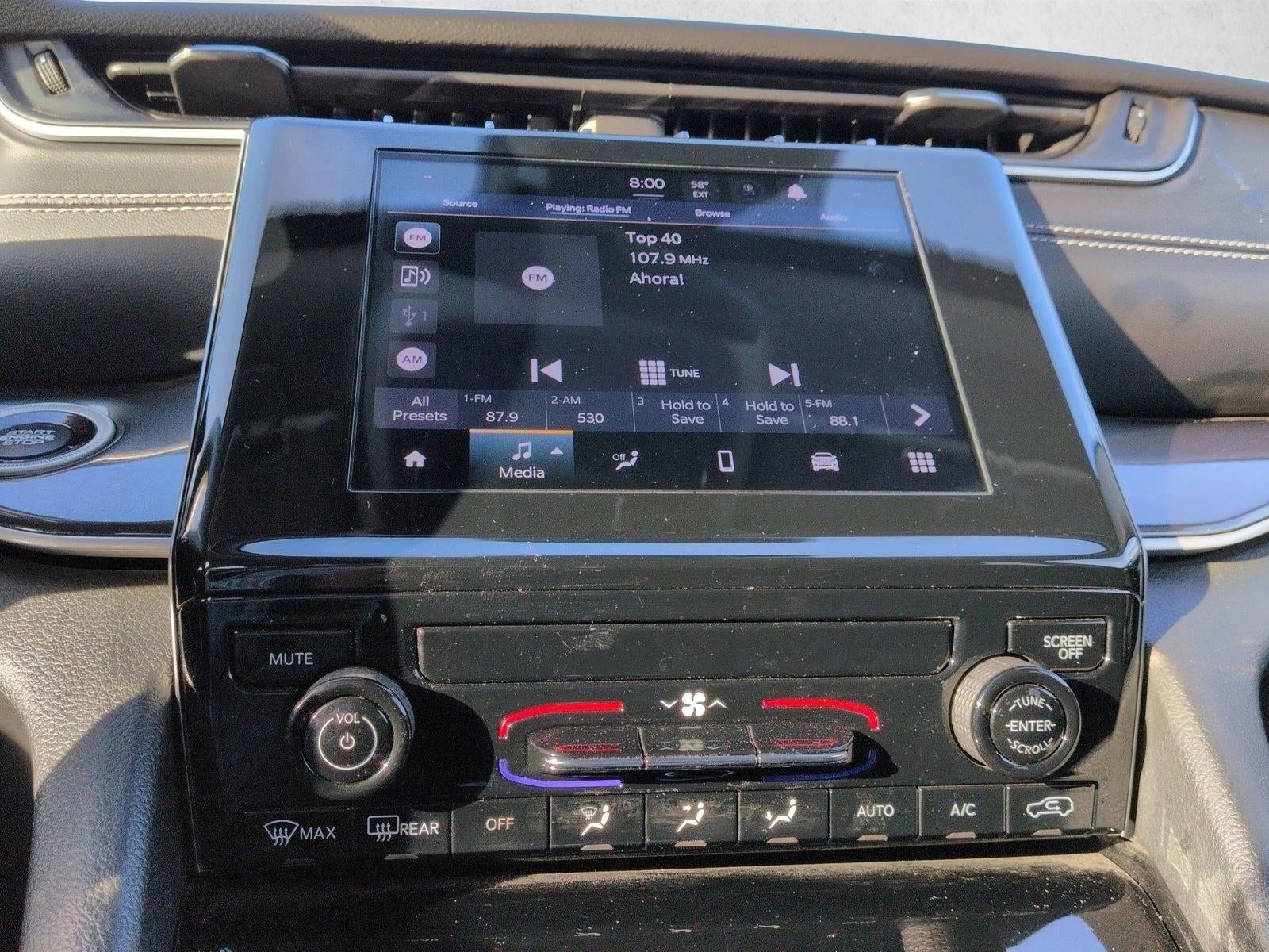 2023 Jeep Grand Cherokee Laredo 4x4