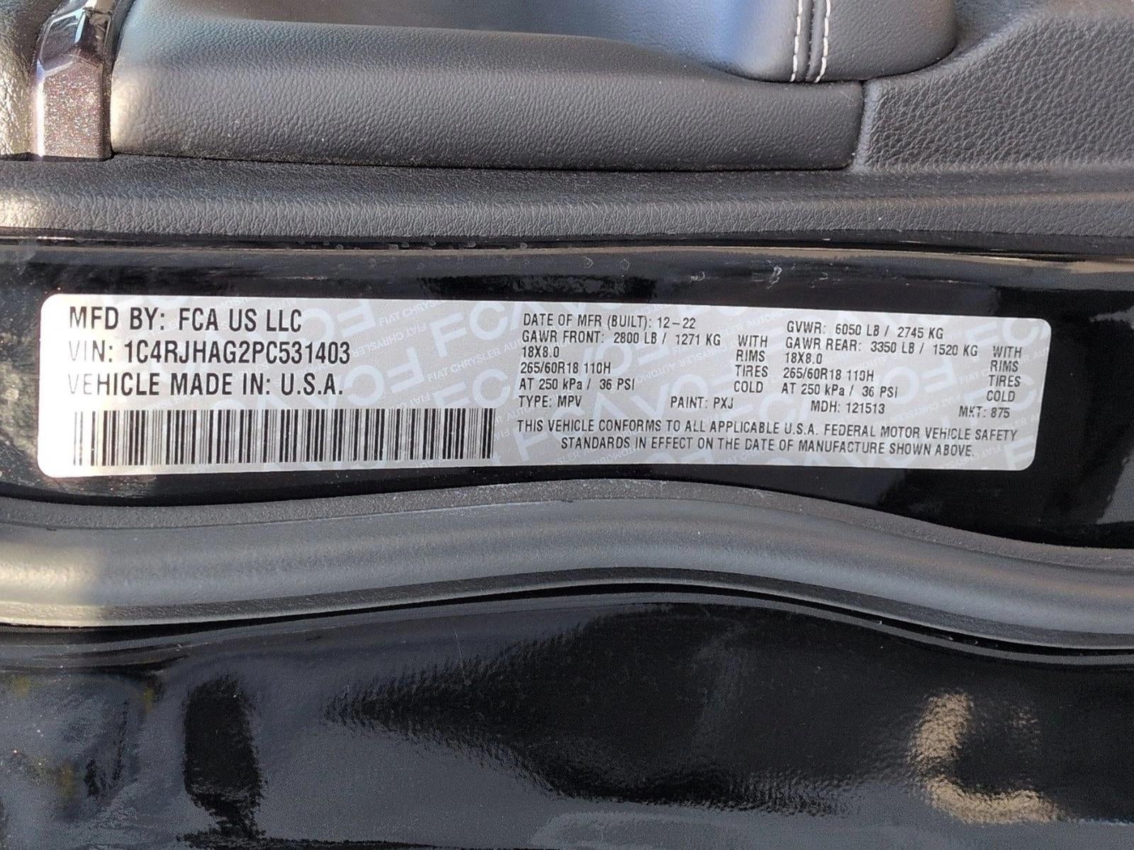 2023 Jeep Grand Cherokee Laredo 4x4