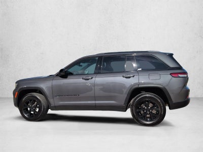 2025 Jeep Grand Cherokee Laredo 4x4