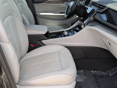 2022 Jeep Grand Cherokee Overland 4x4