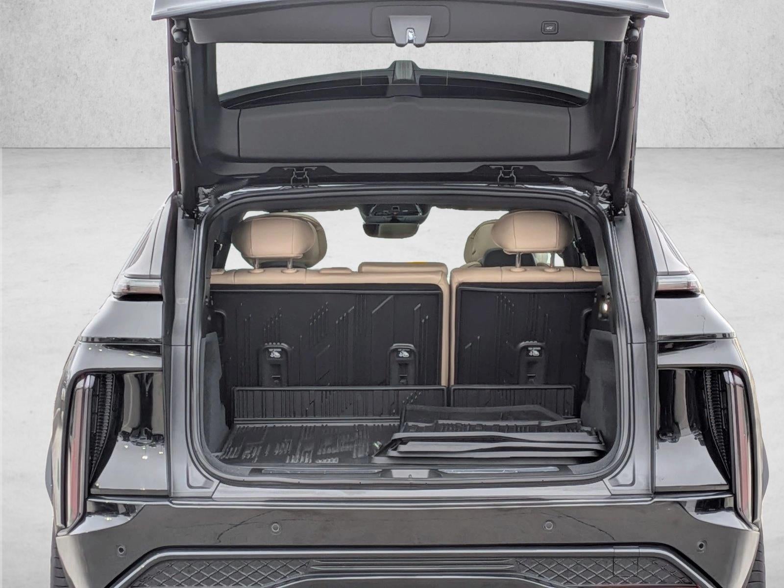 2026 Cadillac LYRIQ 4dr LYRIQ-V Premium