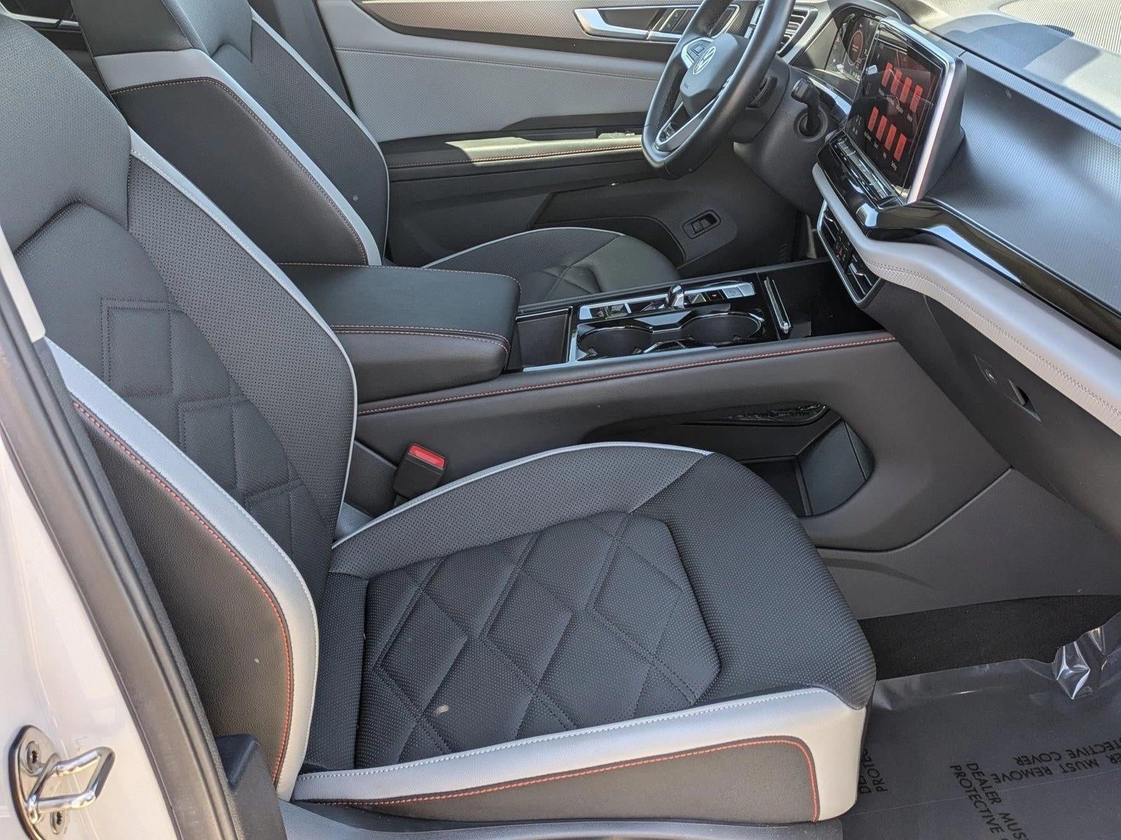 2024 Volkswagen Atlas 2.0T Peak Edition SE w/Technology 4MOTION