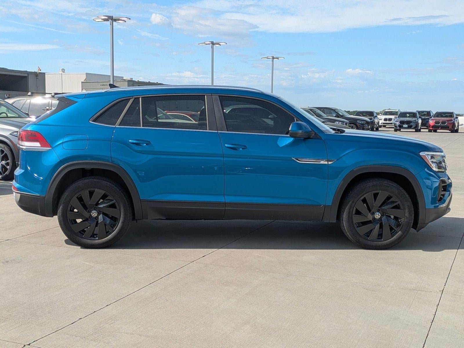 2024 Volkswagen Atlas Cross Sport 2.0T SE w/Technology 4MOTION