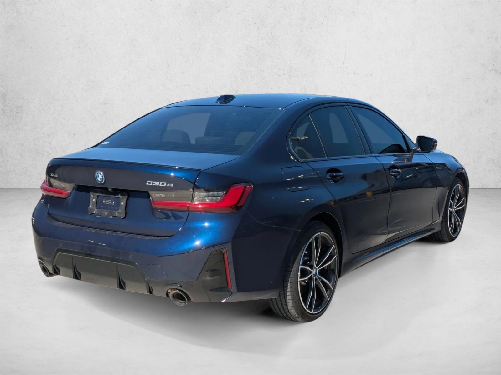 2024 BMW 330e xDrive Plug-In Hybrid