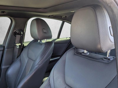 2022 BMW 330i xDrive Sedan North America